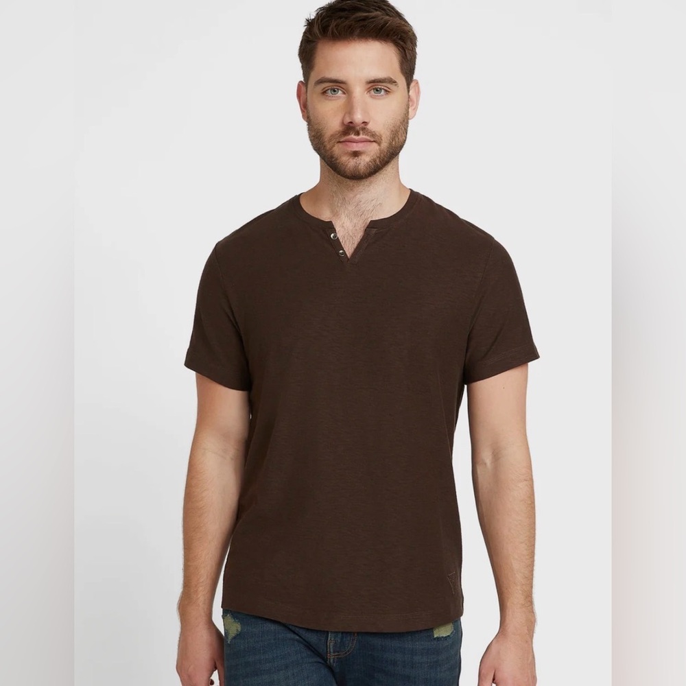 Guess Men's Dark Brown Short Sleeve Henley,Size S,Made in India,NWT